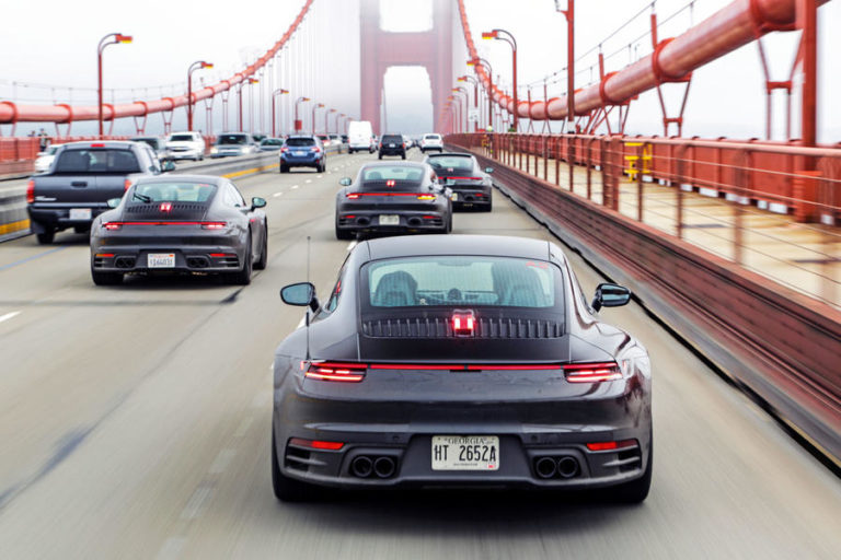 2 Porsche 911 2019 Prototype Ride Goldengate